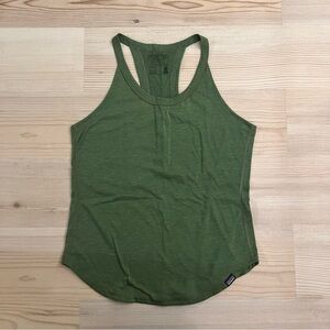 Patagonia capilene tank top